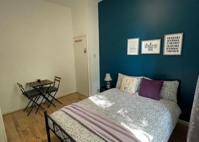 Contemporary Private Rooms Near Central London